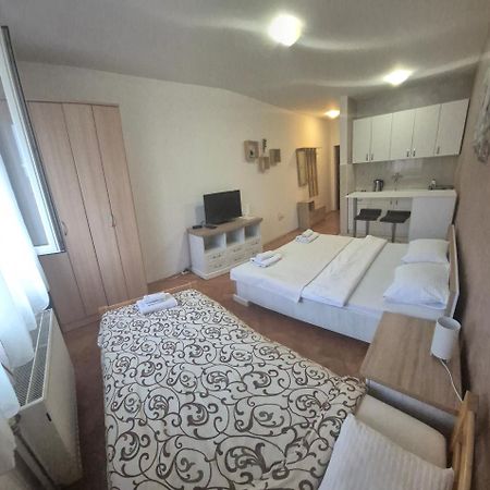 Apartmani Jasmin Novi Sad Exterior photo